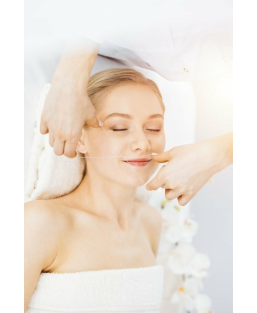 Epilation au fil -  lèvre