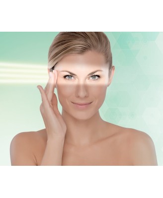 Eye lifting Mary Cohr